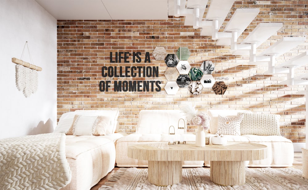 Shapes Wanddekoration kombiniert mit Filzbuchstaben unter der Treppe — moderne sechseckige Fotokacheln als stilvolles Highlight an der Ziegelwand.