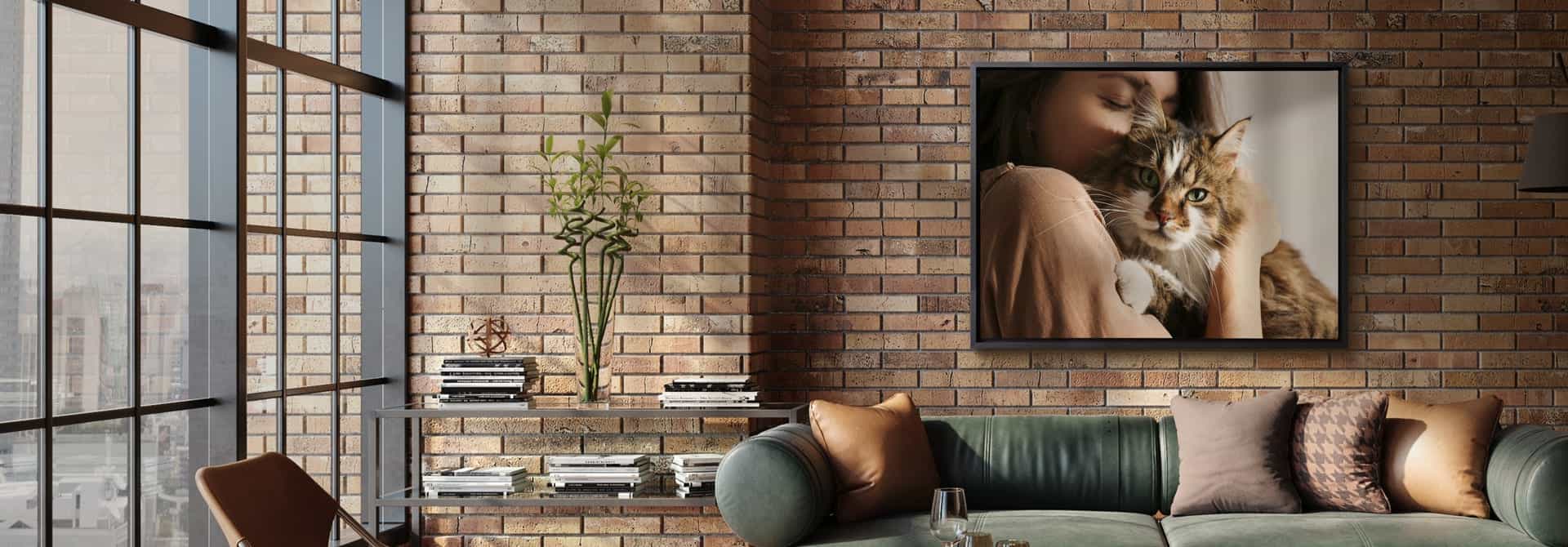 Foto einer Katze auf Leinwand mit Schattenfugenrahmen